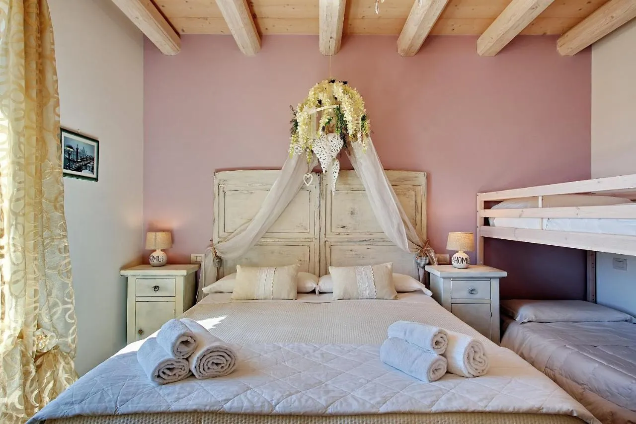 Villa Rossella Castelnuovo del Garda 0*,