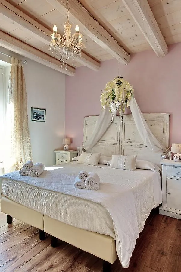 Villa Rossella Castelnuovo del Garda 0*,  Italy