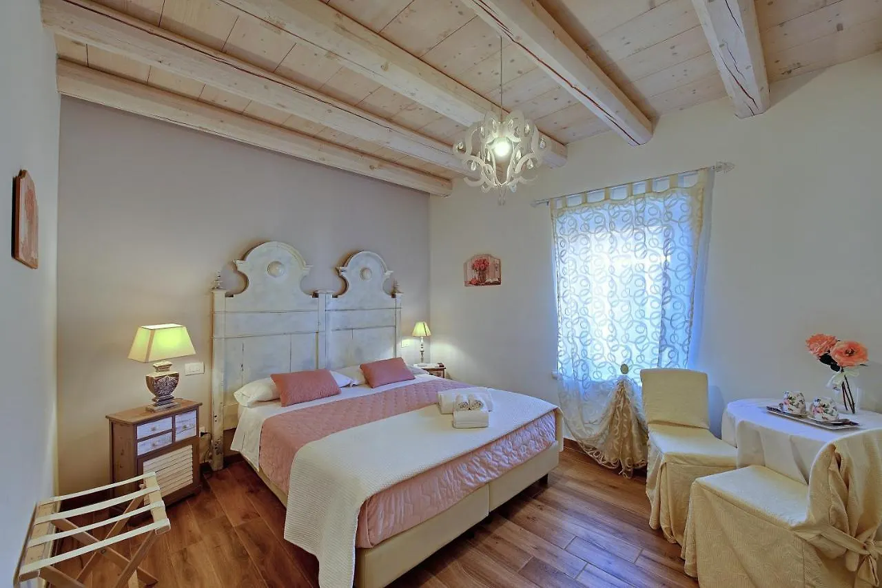 Villa Rossella Castelnuovo del Garda Italy