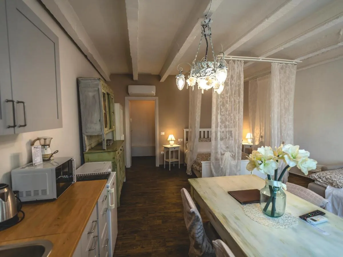Villa Rossella Castelnuovo del Garda Guest house