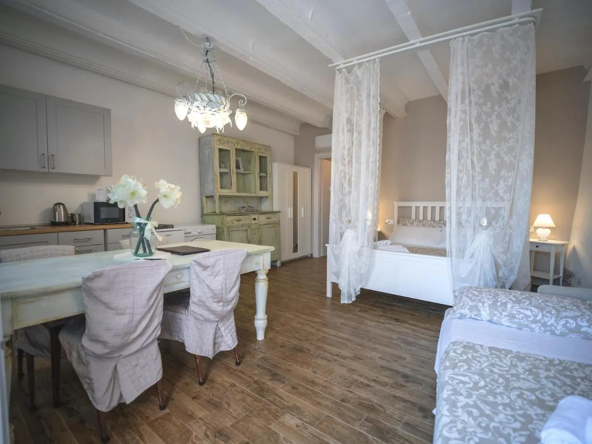 Villa Rossella Castelnuovo del Garda Italy